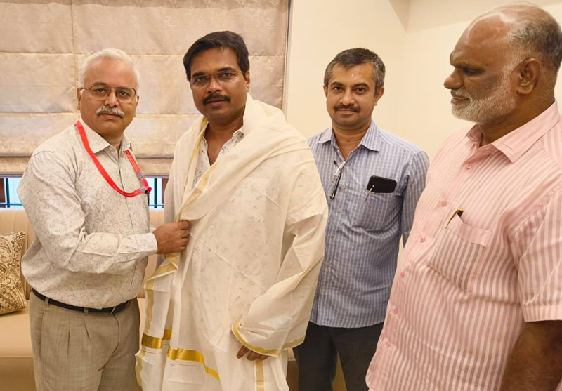 FACT CMD pays courtesy visit to Kerala Fisheries & Social Justice Minister